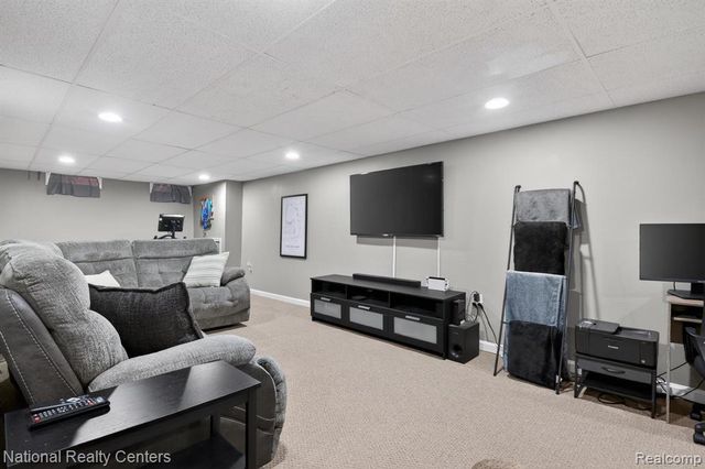 39209 Nottingham Street, Westland, MI 48186