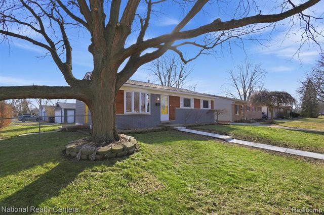 39209 Nottingham Street, Westland, MI 48186