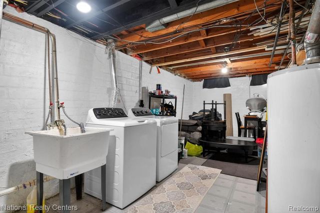 39209 Nottingham Street, Westland, MI 48186