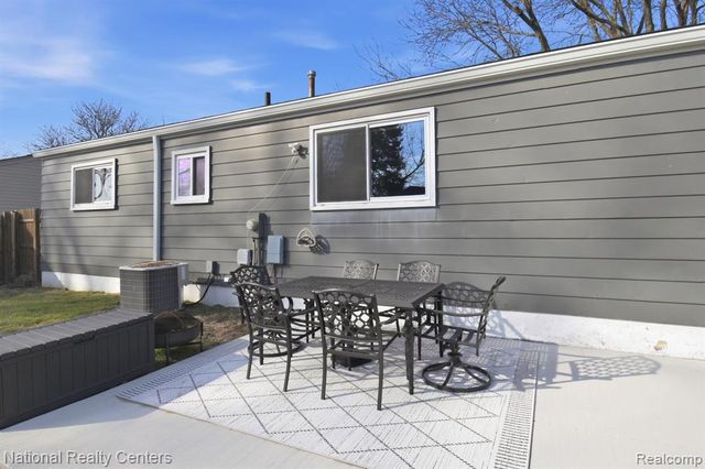 39209 Nottingham Street, Westland, MI 48186