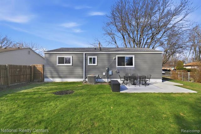 39209 Nottingham Street, Westland, MI 48186