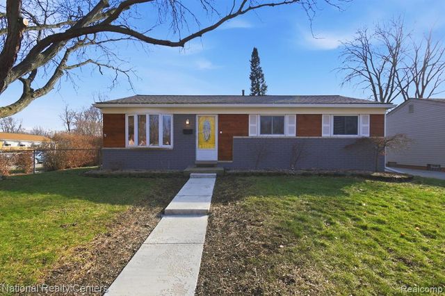 39209 Nottingham Street, Westland, MI 48186