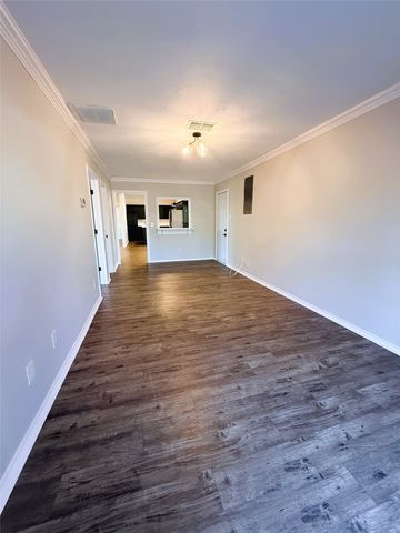 1151 Azalea Lane, Waxahachie, TX 75165