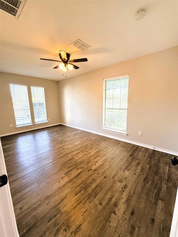 1151 Azalea Lane, Waxahachie, TX 75165