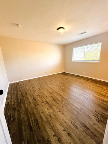 1151 Azalea Lane, Waxahachie, TX 75165