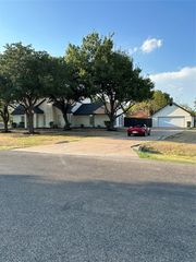 1151 Azalea Lane, Waxahachie, TX 75165