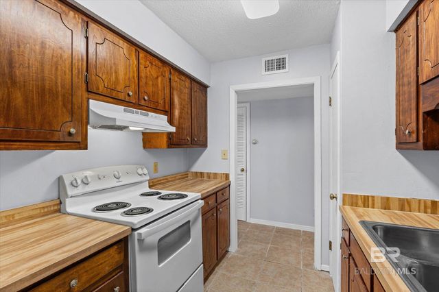 500 Grant Street B106, Daphne, AL 36526