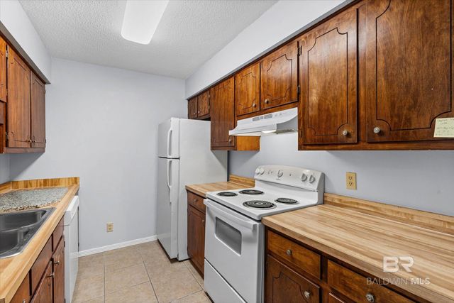 500 Grant Street B106, Daphne, AL 36526