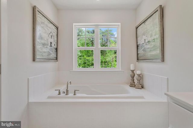 112 KINSEY DR, Prince Frederick, MD 20678