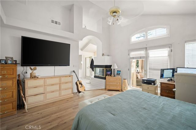 11015 Lakewood Court, Bakersfield, CA 93312