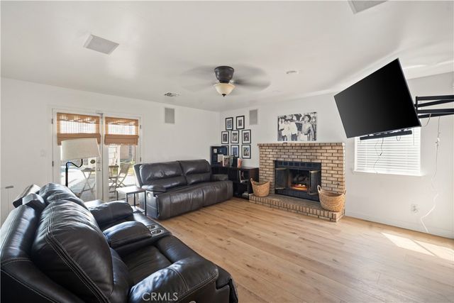 11015 Lakewood Court, Bakersfield, CA 93312