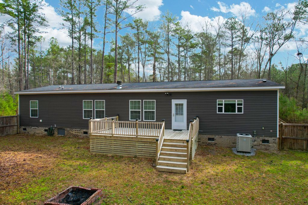 Image 37 of property listing at 35 Dalmation Court, Round O, SC 29474