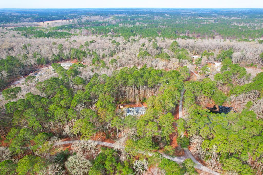 Image 44 of property listing at 35 Dalmation Court, Round O, SC 29474