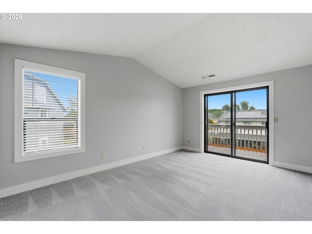 2069 FLAG STONE Ct N, Keizer, OR 97303