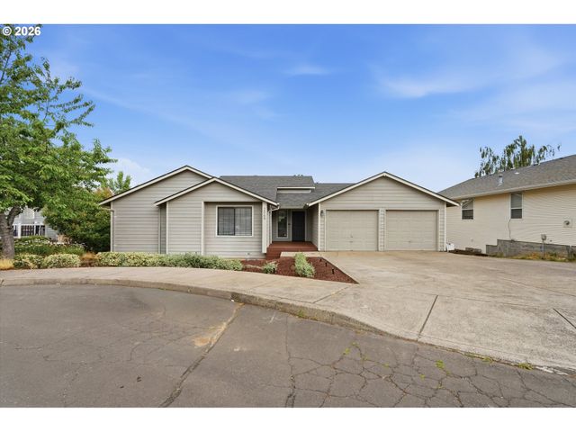 2069 FLAG STONE Ct N, Keizer, OR 97303