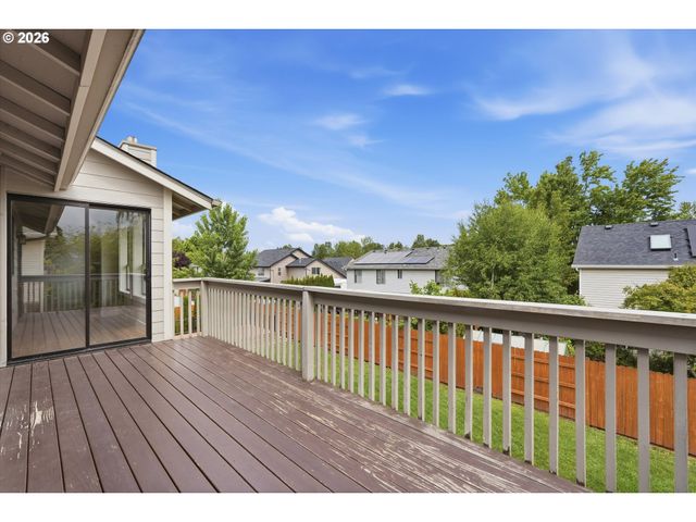 2069 FLAG STONE Ct N, Keizer, OR 97303