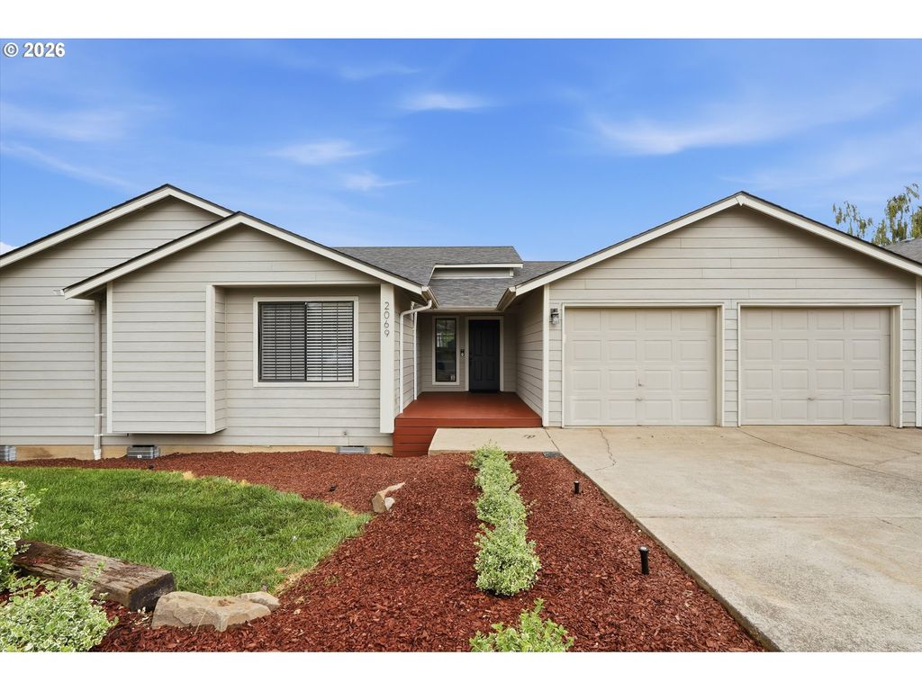 2069 FLAG STONE Ct N, Keizer, OR 97303