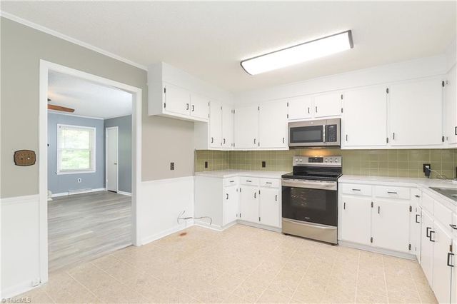 429 Mendenhall Drive, Winston-salem, NC 27127