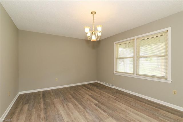 429 Mendenhall Drive, Winston-salem, NC 27127