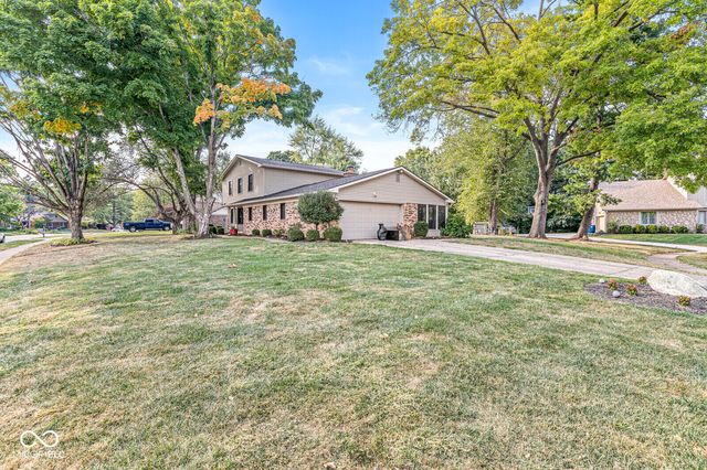 4510 Somerset Way S, Carmel, IN 46033