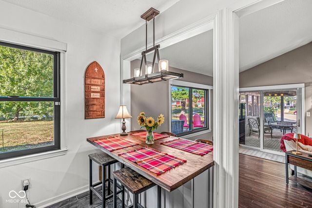 4510 Somerset Way S, Carmel, IN 46033