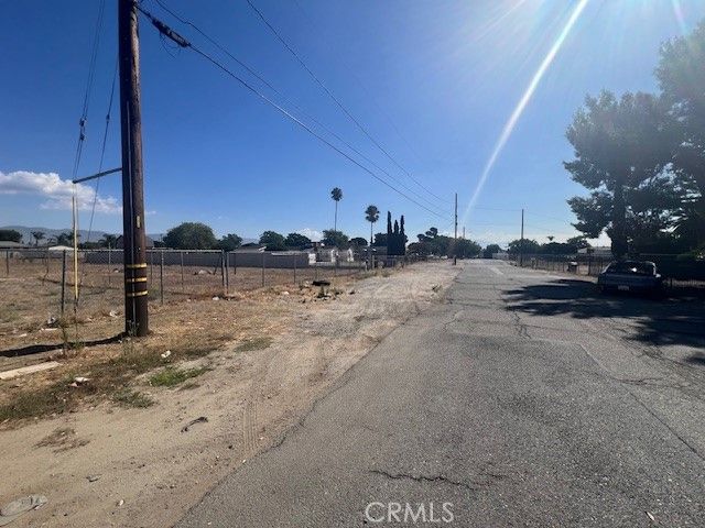 17562 Court Street, Fontana, CA 92336