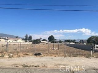 17562 Court Street, Fontana, CA 92336