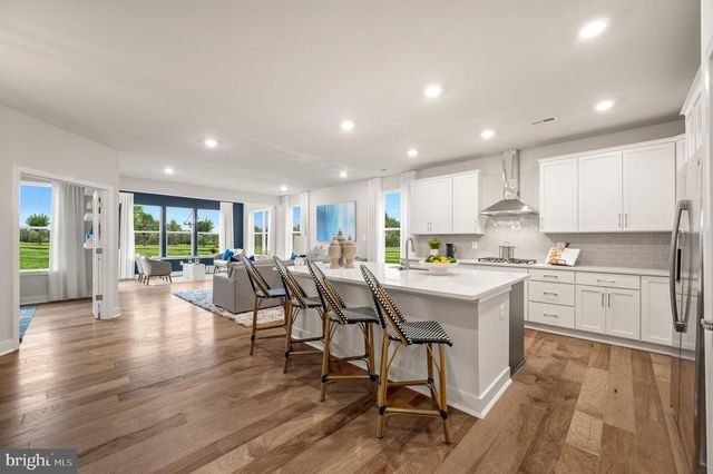 825 HORSESHOE FALLS DR, Newark, DE 19702
