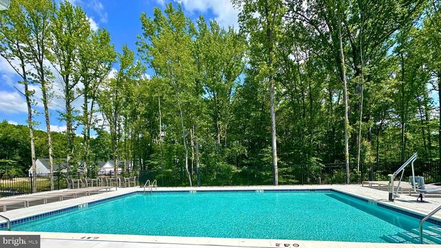 825 HORSESHOE FALLS DR, Newark, DE 19702