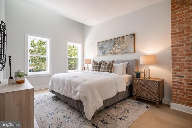 520 IRVING ST NW, Washington, DC 20010