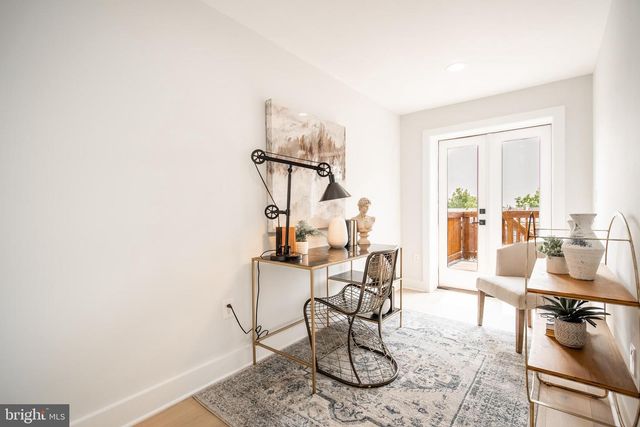 520 IRVING ST NW, Washington, DC 20010