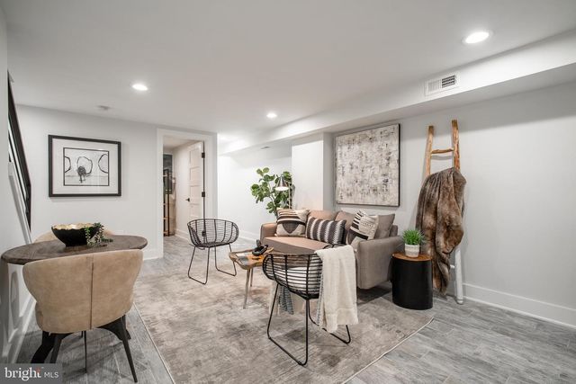 520 IRVING ST NW, Washington, DC 20010
