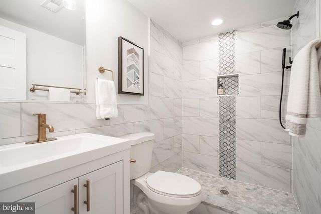 520 IRVING ST NW, Washington, DC 20010