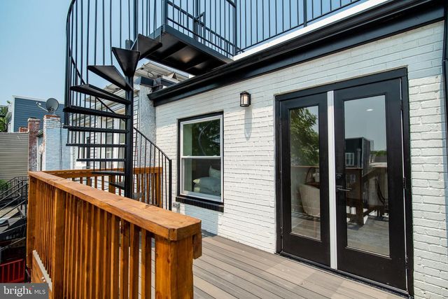 520 IRVING ST NW, Washington, DC 20010