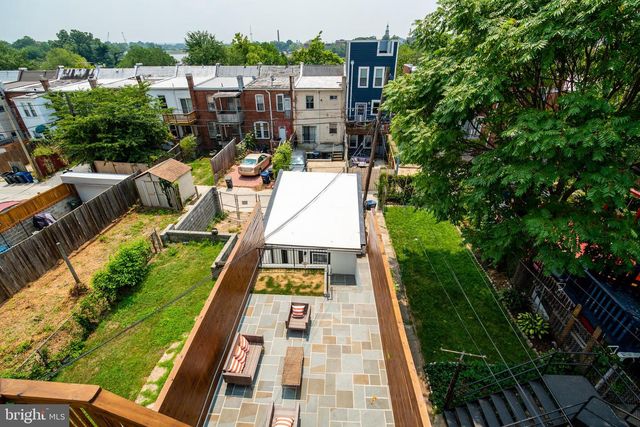 520 IRVING ST NW, Washington, DC 20010