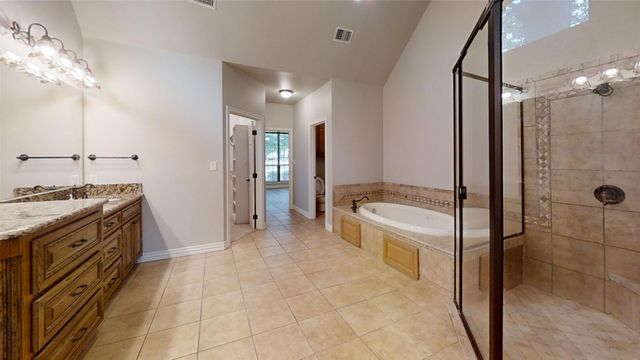 3722 Cove Timber Avenue, Granbury, TX 76049