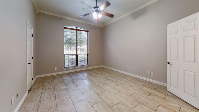 3722 Cove Timber Avenue, Granbury, TX 76049