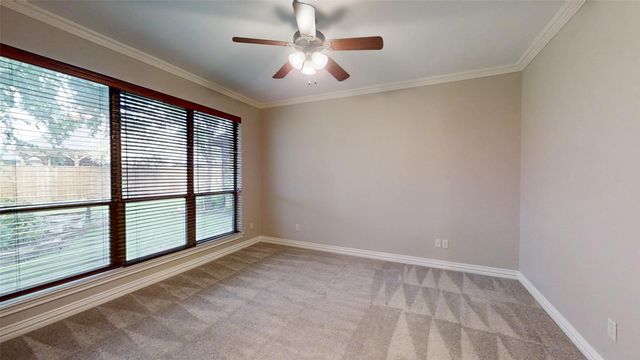 3722 Cove Timber Avenue, Granbury, TX 76049