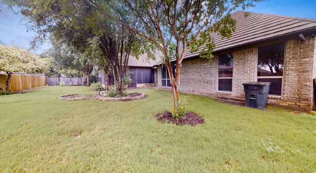 3722 Cove Timber Avenue, Granbury, TX 76049