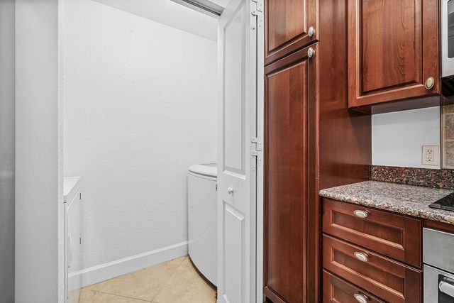 1660 Renaissance Commons Boulevard 2421, Boynton Beach, FL 33426