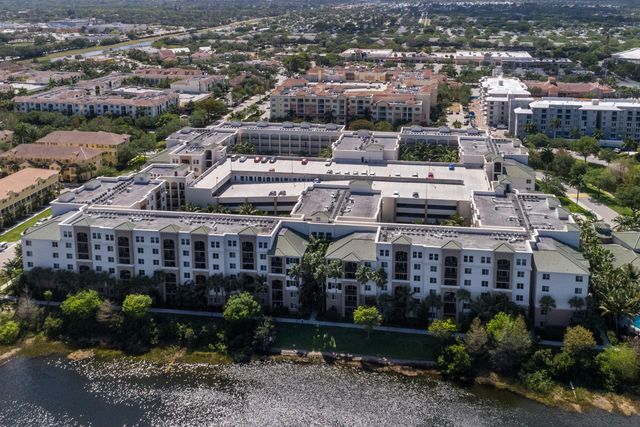 1660 Renaissance Commons Boulevard 2421, Boynton Beach, FL 33426
