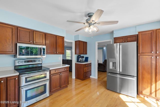 3203 Morningview Dr, Louisville, KY 40242