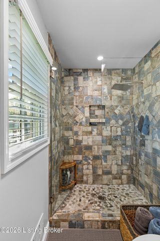 3203 Morningview Dr, Louisville, KY 40242