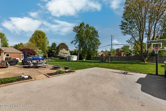 3203 Morningview Dr, Louisville, KY 40242