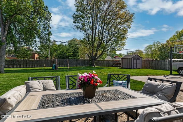 3203 Morningview Dr, Louisville, KY 40242