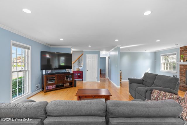 3203 Morningview Dr, Louisville, KY 40242