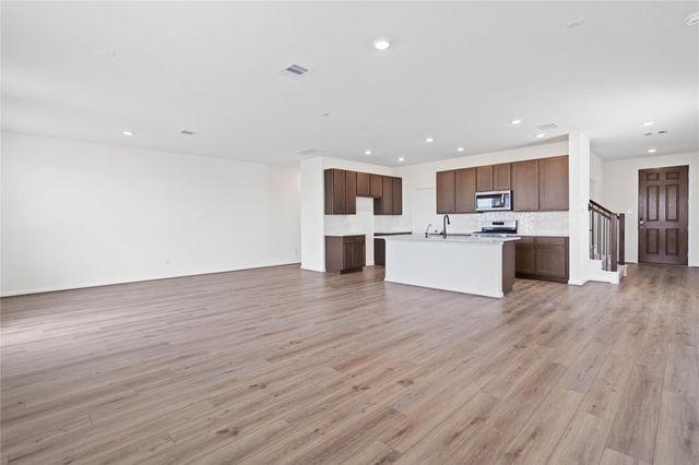 6418 Kentfield Drive, Arcola, TX 77583