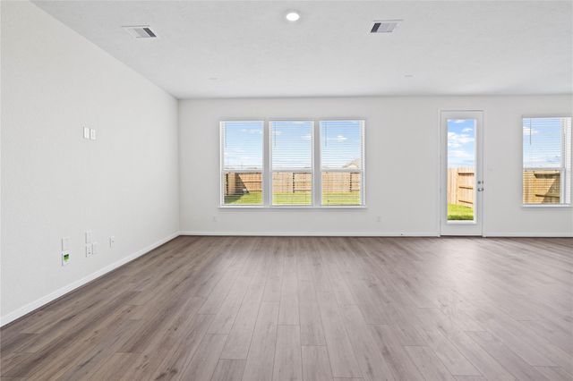 6418 Kentfield Drive, Arcola, TX 77583