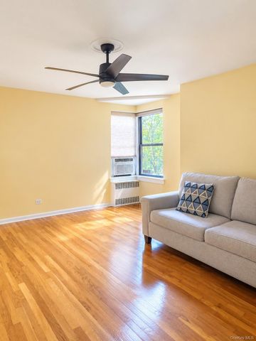 83-05 98 Street 5B, Woodhaven, NY 11421