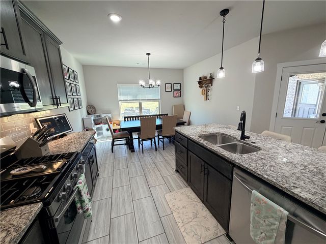 225 Ryder Street, Gentry, AR 72734